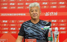 定南教练：主场显威，期待双发精彩表现。
